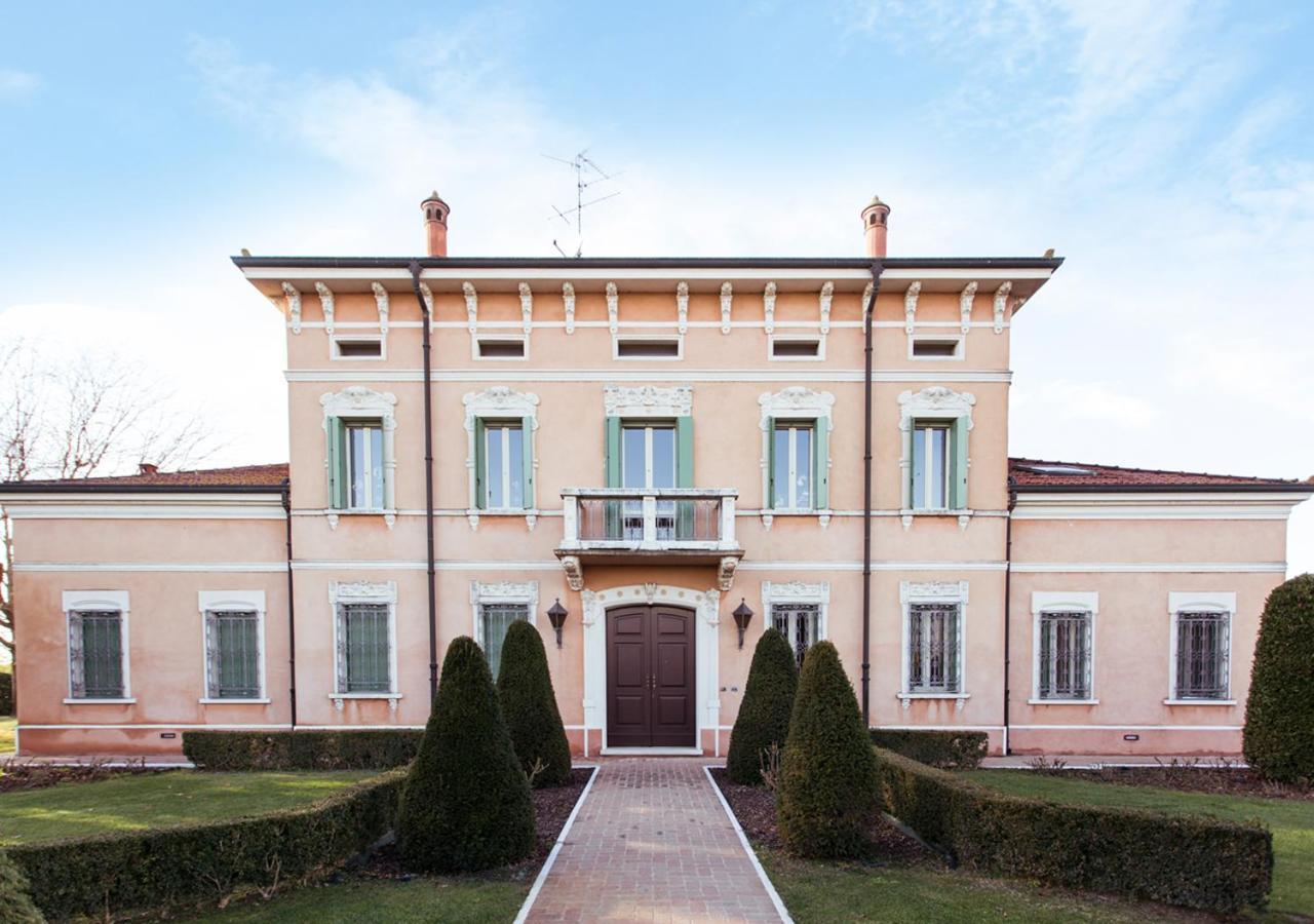 סוזארה B&B Residence Il Ciliegio , Via Villa Superiore 93 Luzzara מראה חיצוני תמונה