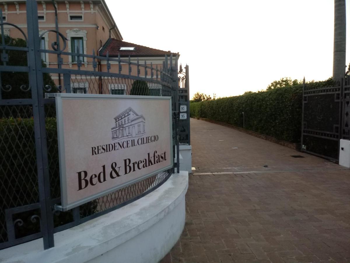 סוזארה B&B Residence Il Ciliegio , Via Villa Superiore 93 Luzzara מראה חיצוני תמונה
